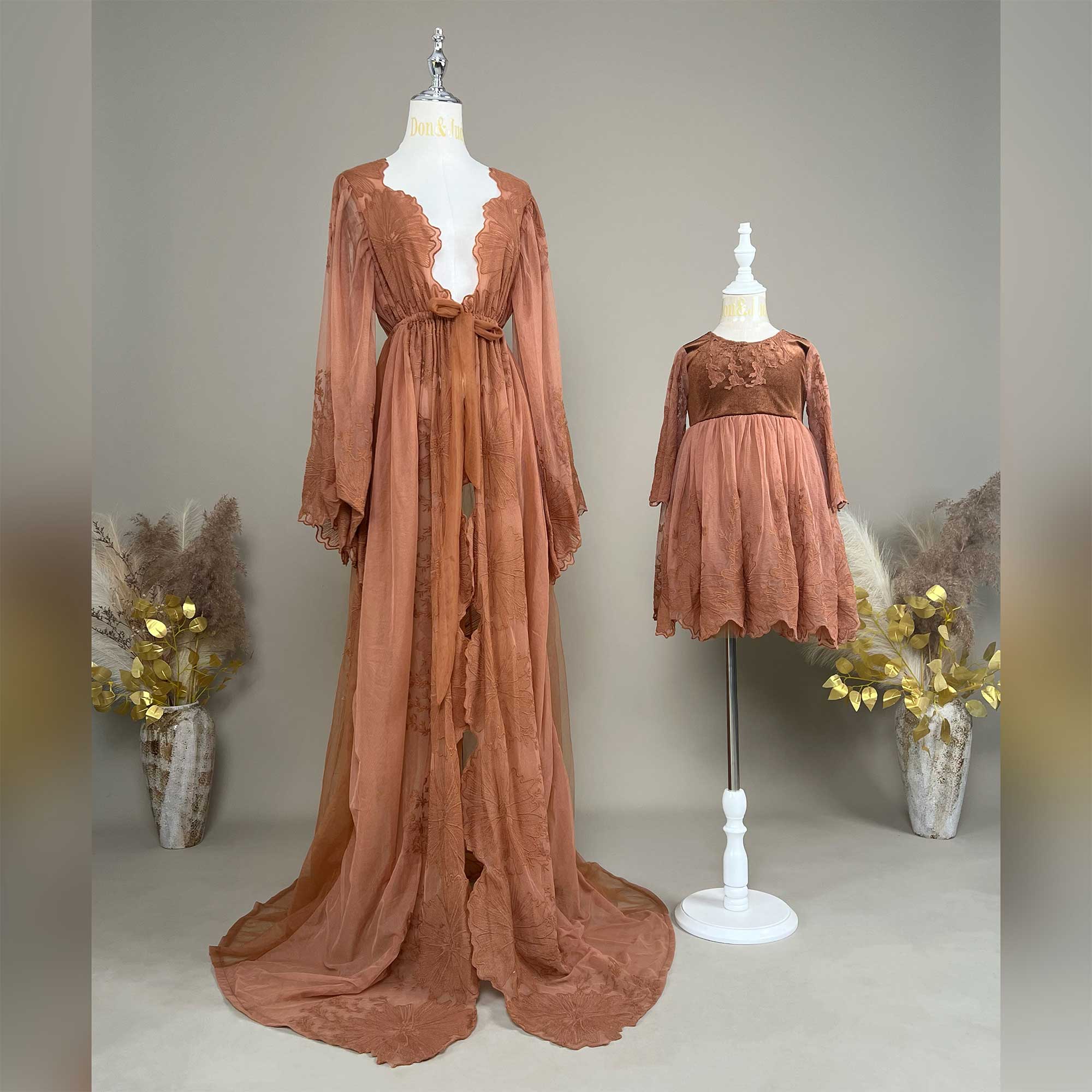 Women Formal Wear Photoshoot - Don & Judy Bohe-vestido de encaje
