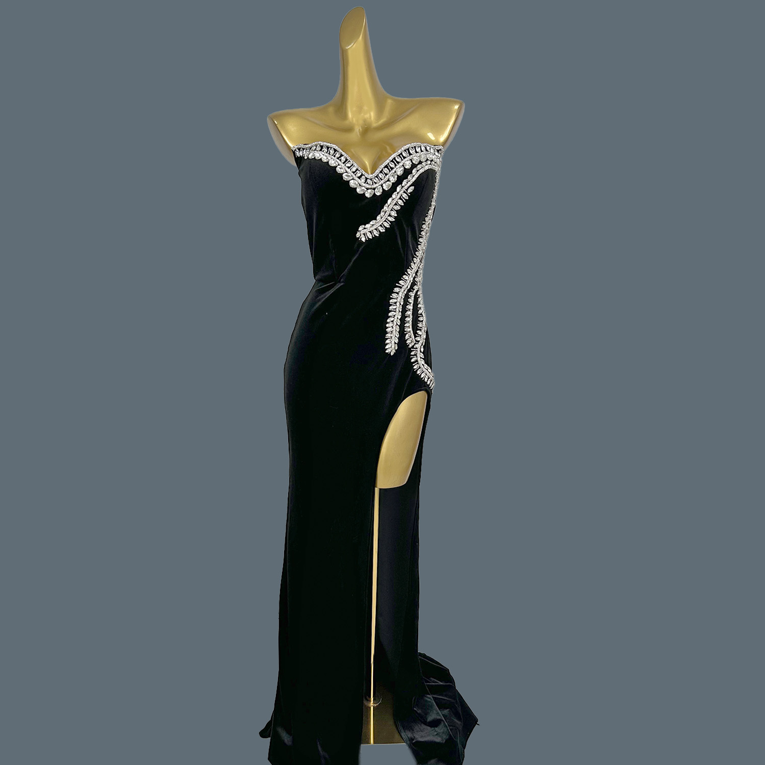 Women Formal Wear Photoshoot - Vestido Largo de Terciopelo Negro, Vestido